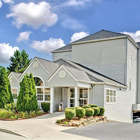 Microtel Inn & Suites By Wyndham Gatlinburg Exterior photo